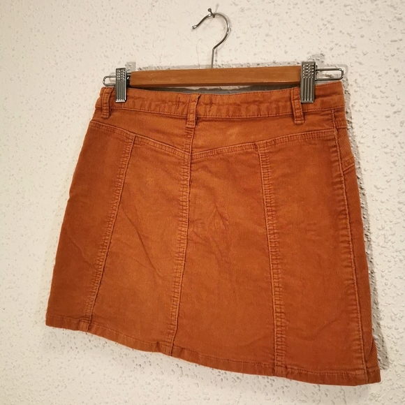 4/20$🍊Forever21 Old Orange Skirt🍊 - Picture 2 of 5